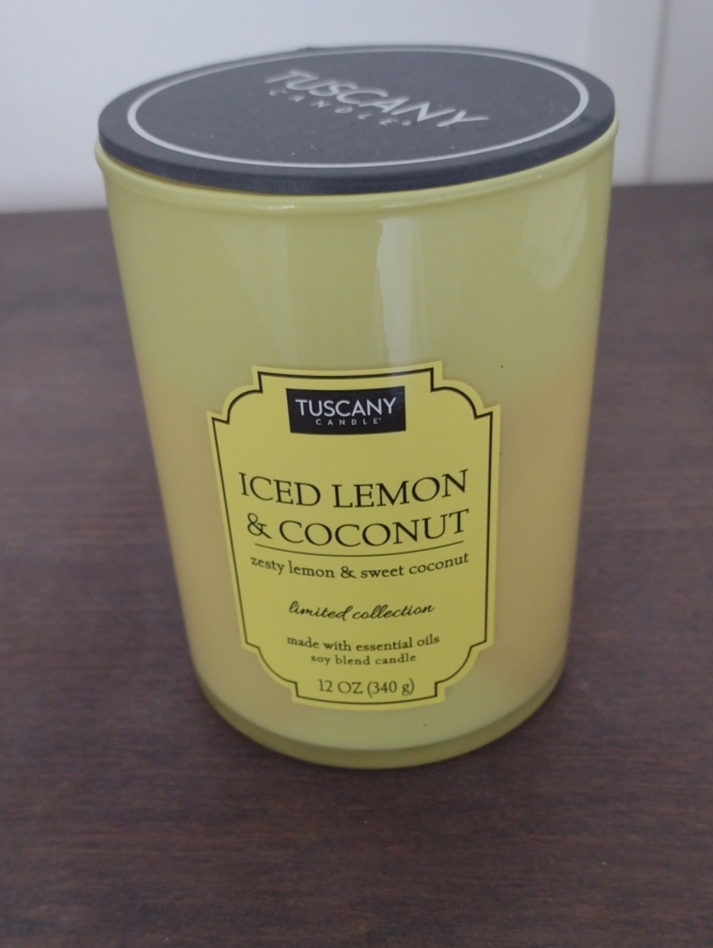 Iced Lemon & Coconut Scented Candle - Yellow